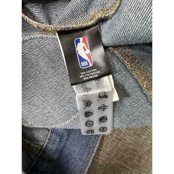 NBA Global Stores Mens Blue Denim Jacket Size Medium Team Stitched Logo Patches - Picture 13 of 14